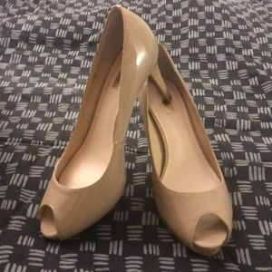 Tahari Nude Peep-Toes ❗️SALE❗️